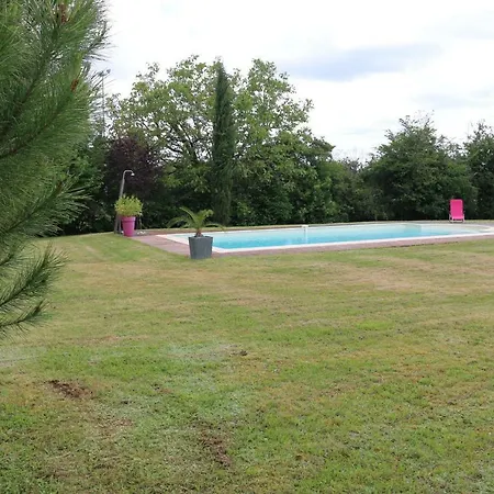 Le Camp De Ferie